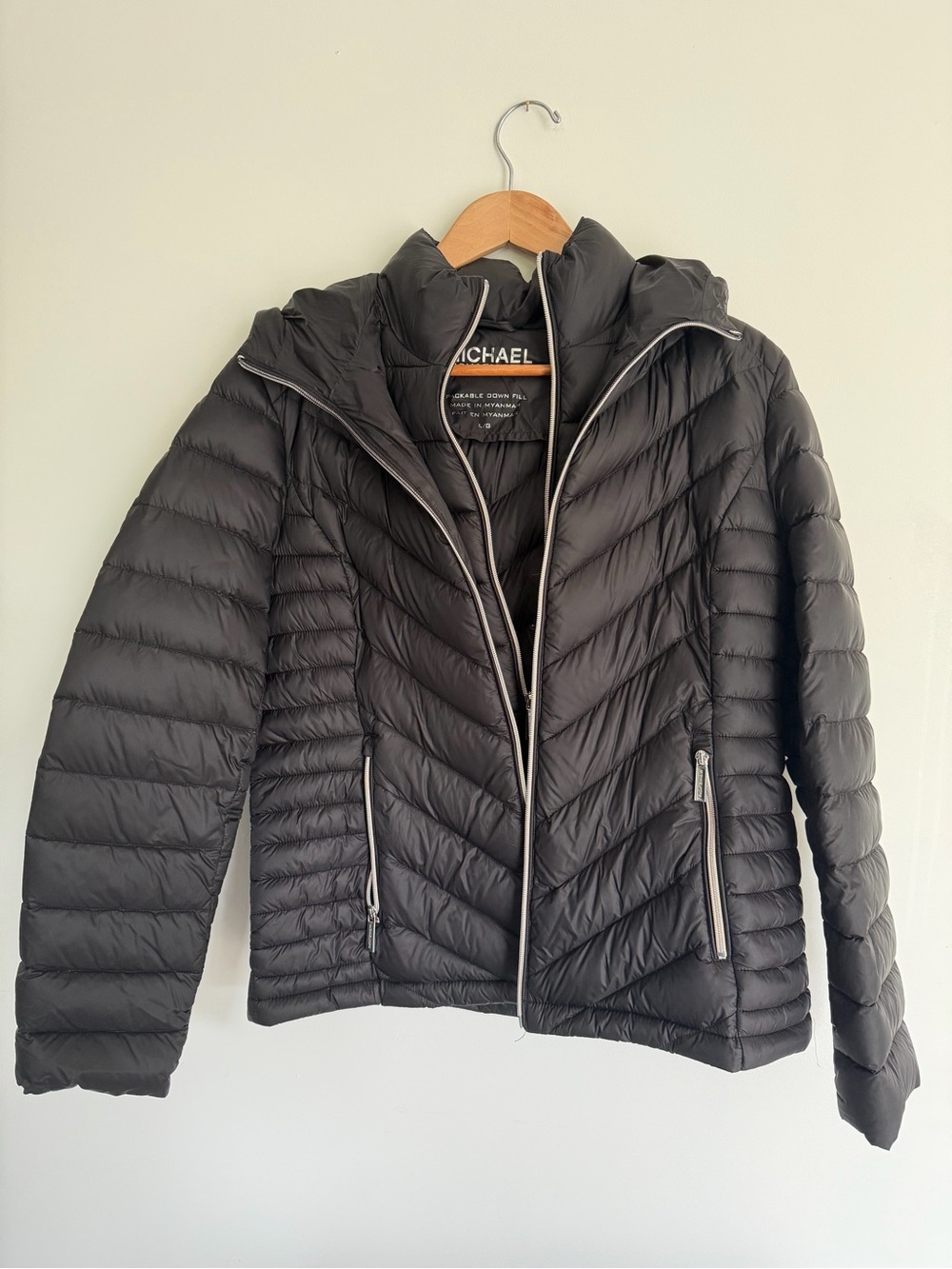 Michael Kors Packable Down Fill Puffer Jacket | Black | Size Large
